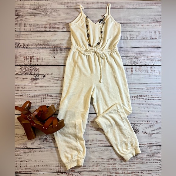 Lulus ivory white  jumpsuit v neck sweatsuit medium - Picture 1 of 6